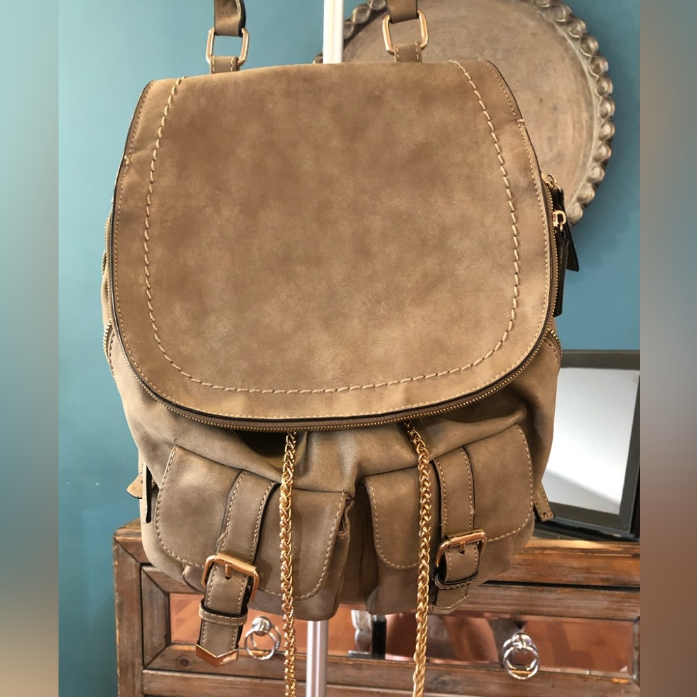 Aldo backpack - Picture 1 of 6